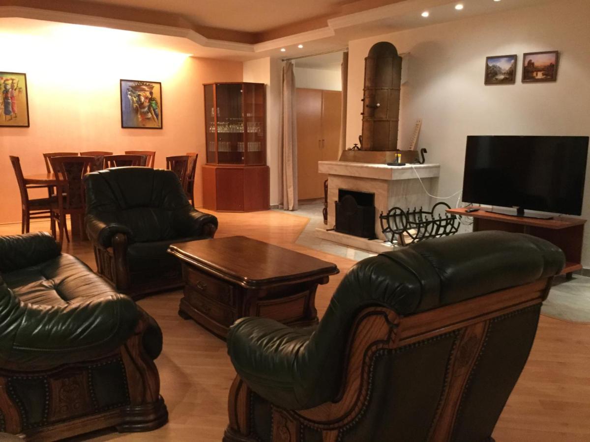 Justyna Villa Pardubice Ngoại thất bức ảnh
