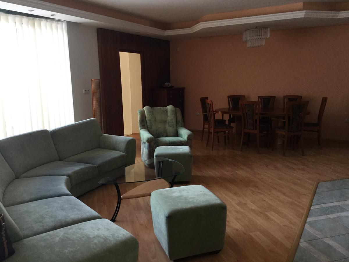 Justyna Villa Pardubice Ngoại thất bức ảnh