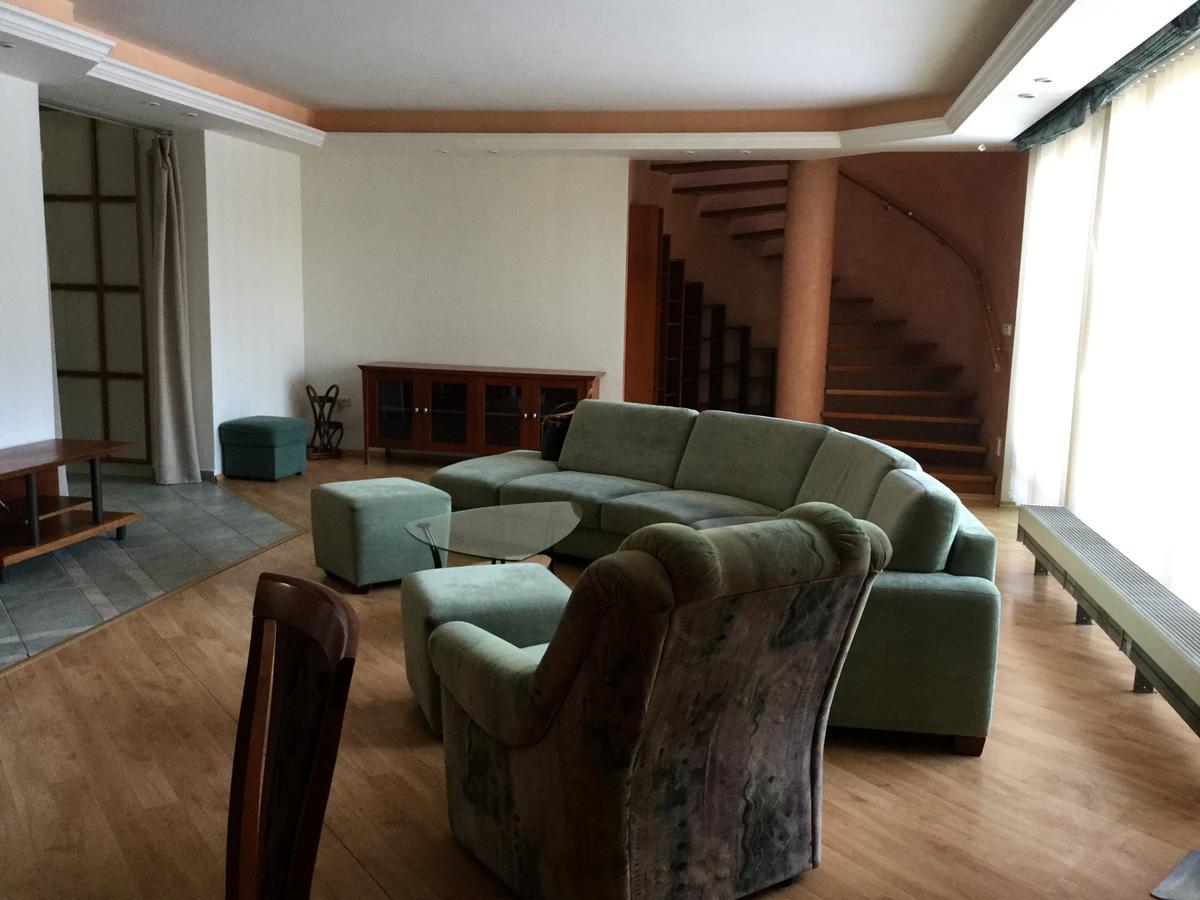 Justyna Villa Pardubice Ngoại thất bức ảnh