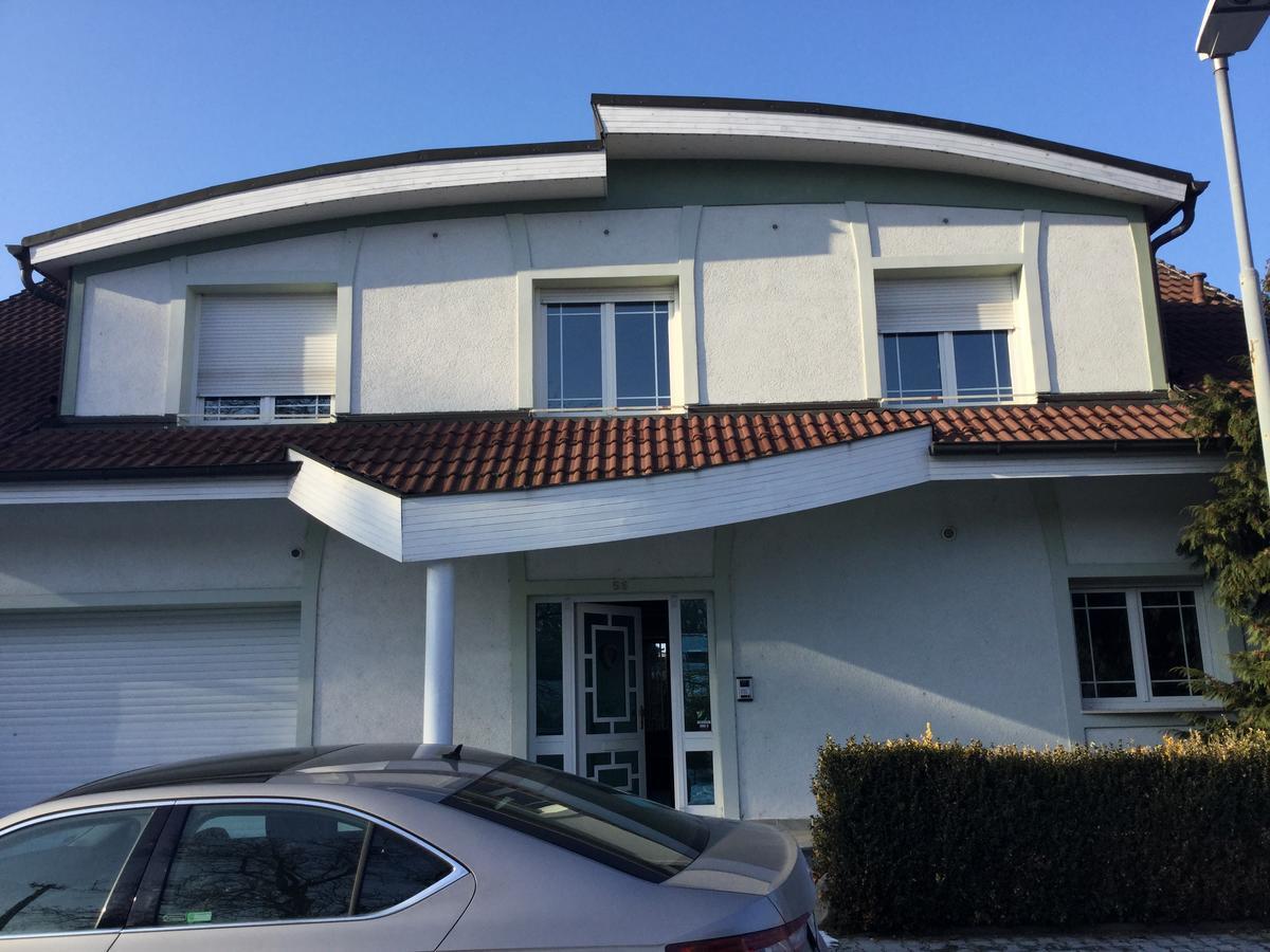Justyna Villa Pardubice Ngoại thất bức ảnh