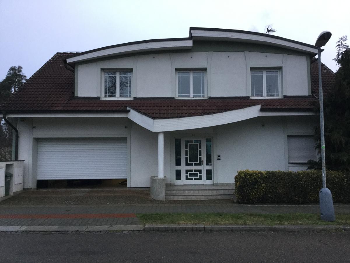 Justyna Villa Pardubice Ngoại thất bức ảnh