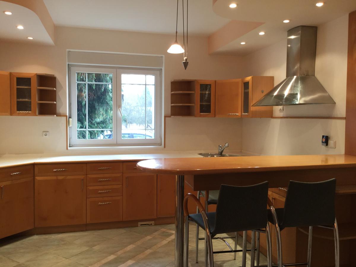 Justyna Villa Pardubice Ngoại thất bức ảnh
