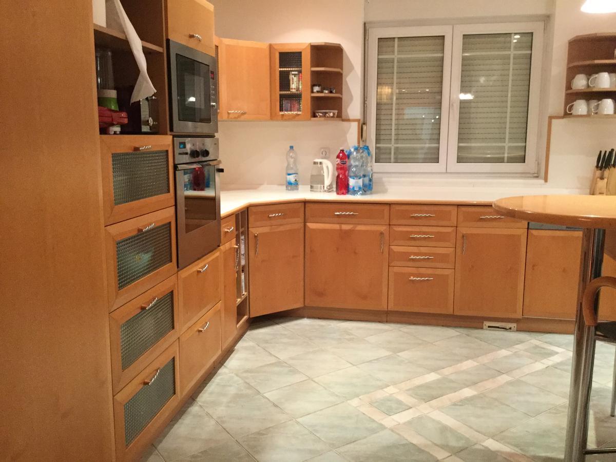 Justyna Villa Pardubice Ngoại thất bức ảnh